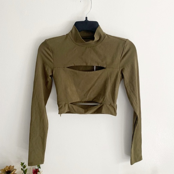 Tiger Mist ‘Shecki’ Cutout Cropped Top - Picture 3 of 9